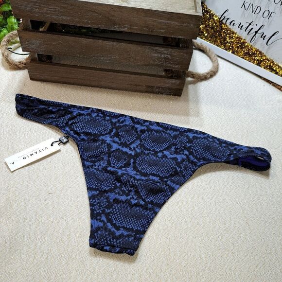NWT Vitamin A Bikini Bottom - Picture 6 of 14
